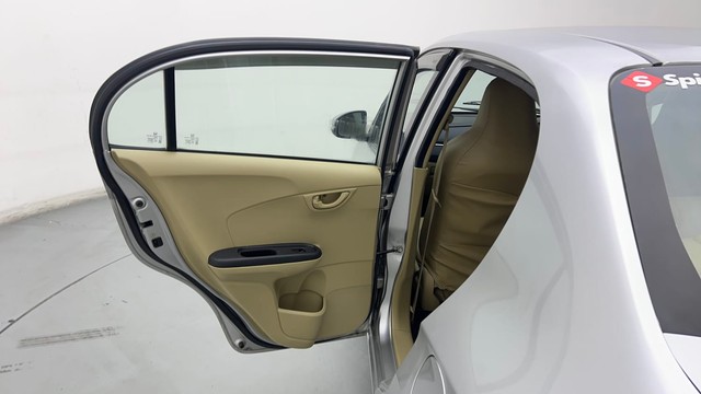 Second-hand 2017 Honda Amaze 2nd Gen S for sale in Chennai-29