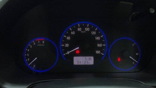 Second-hand 2017 Honda Amaze 2nd Gen S for sale in Chennai-13