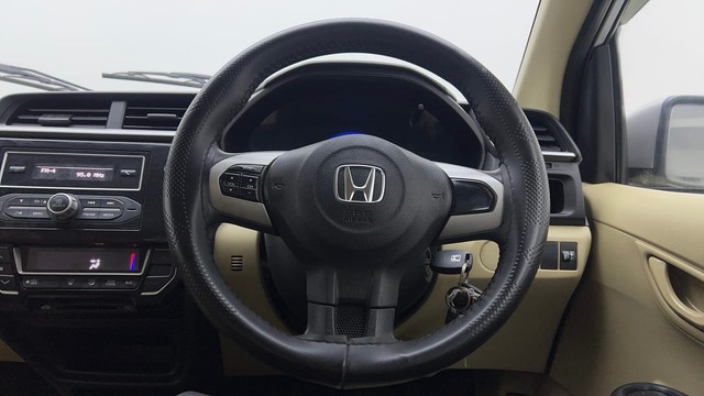 Second-hand 2017 Honda Amaze 2nd Gen S for sale in Chennai-33