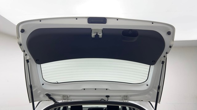 Second-hand 2023 Hyundai i20 Asta 1.2 for sale in New Delhi-26