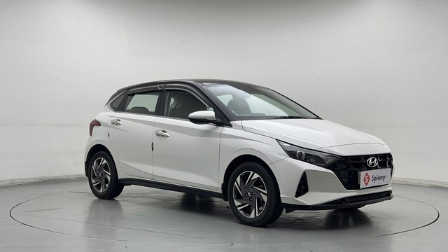 Second-hand 2023 Hyundai i20 Asta 1.2 for sale in New Delhi-1