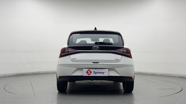 Second-hand 2023 Hyundai i20 Asta 1.2 for sale in New Delhi-4