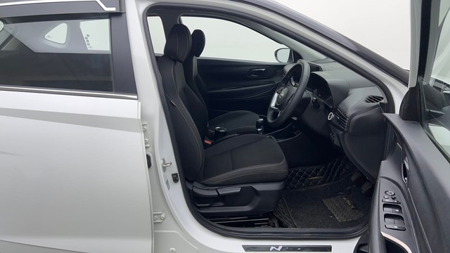 Second-hand 2023 Hyundai i20 Asta 1.2 for sale in New Delhi-15