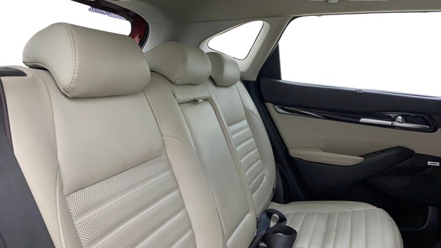 Second-hand 2019 Kia Seltos GTX Plus for sale in Thane-16