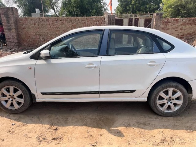 Second-hand 2012 Volkswagen Vento Petrol Highline for sale in Hanumangarh-1