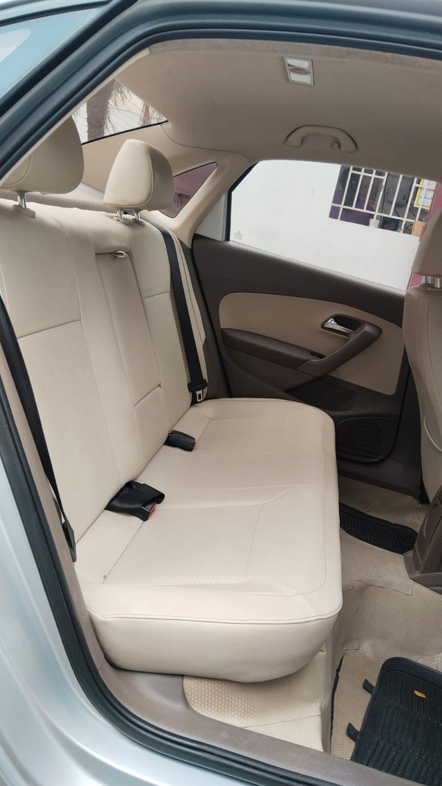 Second-hand 2016 Skoda Rapid 1.5 TDI AT Style Plus for sale in Coimbatore-8