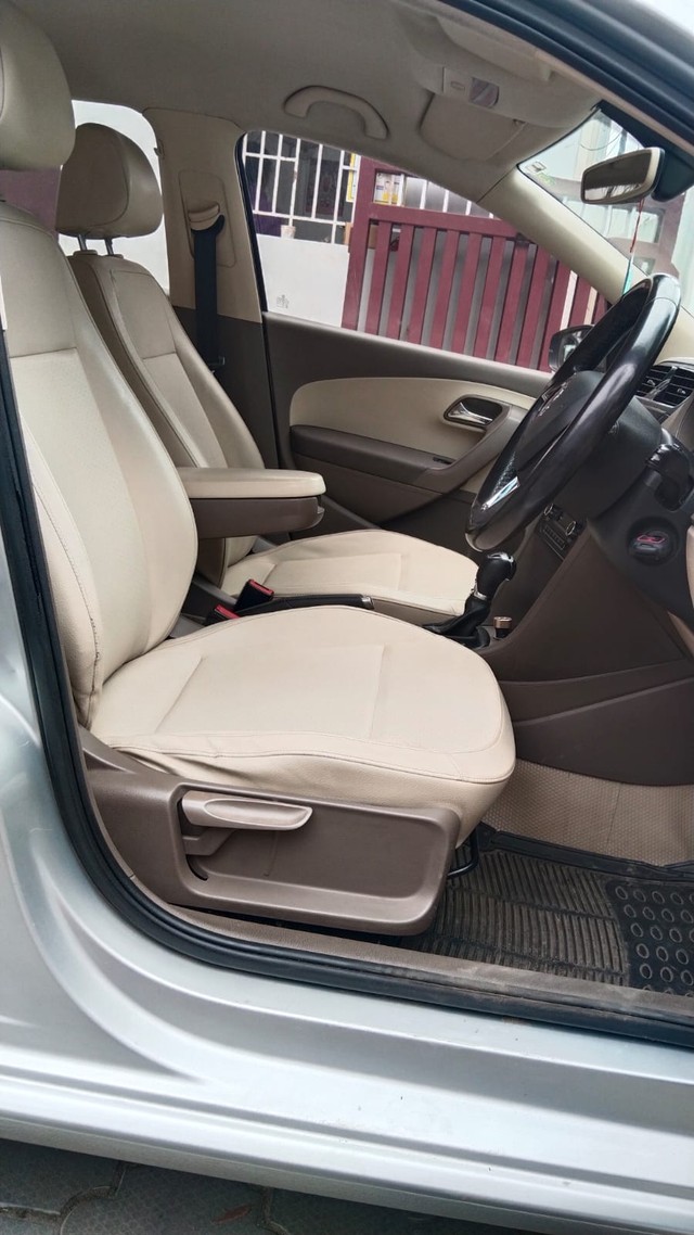 Second-hand 2016 Skoda Rapid 1.5 TDI AT Style Plus for sale in Coimbatore-14