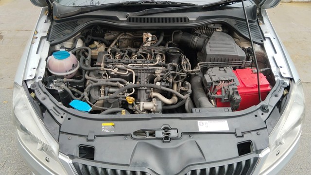 Second-hand 2016 Skoda Rapid 1.5 TDI AT Style Plus for sale in Coimbatore-4