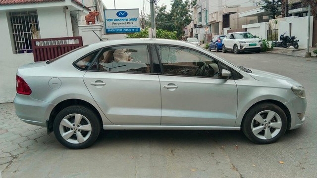 Second-hand 2016 Skoda Rapid 1.5 TDI AT Style Plus for sale in Coimbatore-5
