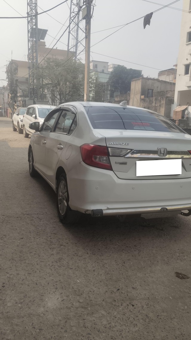 Second-hand 2020 Honda Amaze VX Diesel BSIV for sale in Samastipur-5