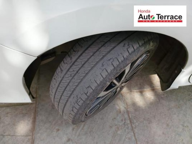 Second-hand 2017 Honda City CVT for sale in Vadodara-8