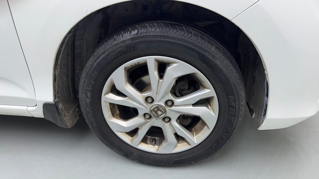 Second-hand 2019 Honda Amaze VX for sale in Ghaziabad-17