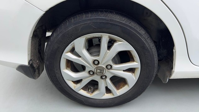 Second-hand 2019 Honda Amaze VX for sale in Ghaziabad-18