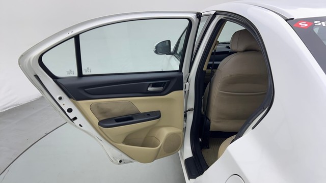 Second-hand 2019 Honda Amaze VX for sale in Ghaziabad-26