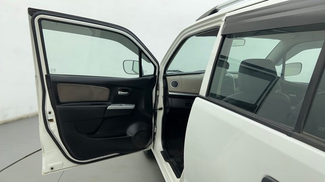 Second-hand 2013 Maruti Suzuki Wagon R LXI BSVI for sale in Ahmedabad-27