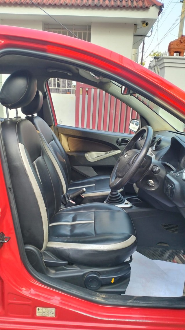 Second-hand 2011 Ford Figo Diesel Titanium for sale in Coimbatore-10