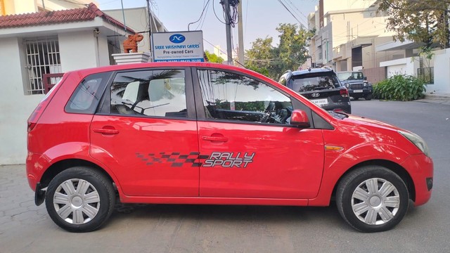 Second-hand 2011 Ford Figo Diesel Titanium for sale in Coimbatore-15