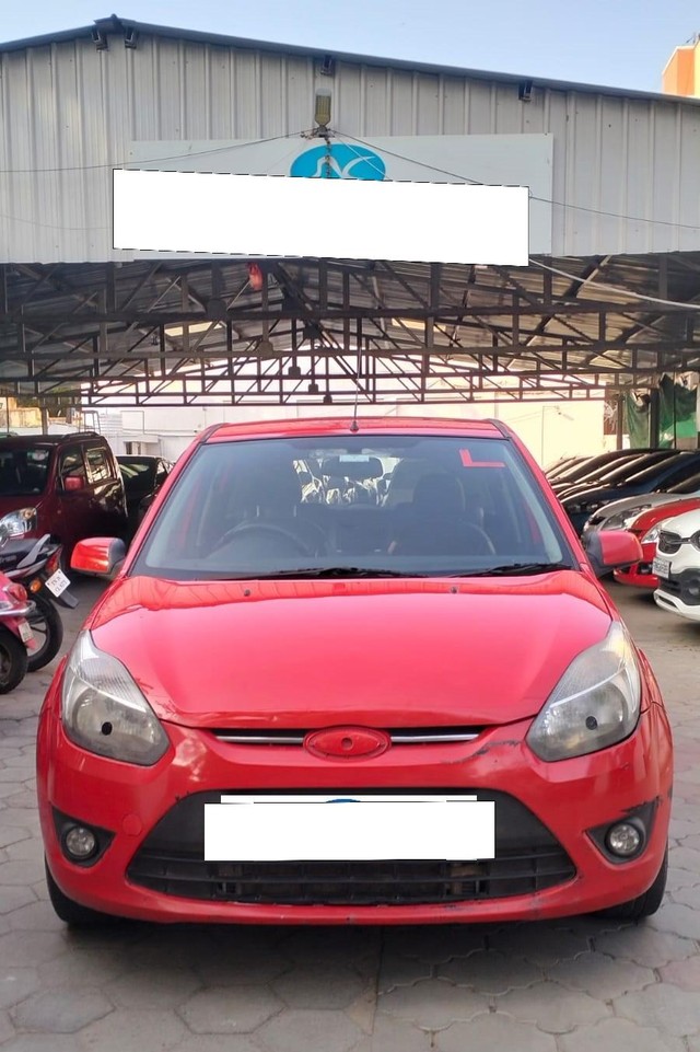 Second-hand 2011 Ford Figo Diesel Titanium for sale in Coimbatore-7