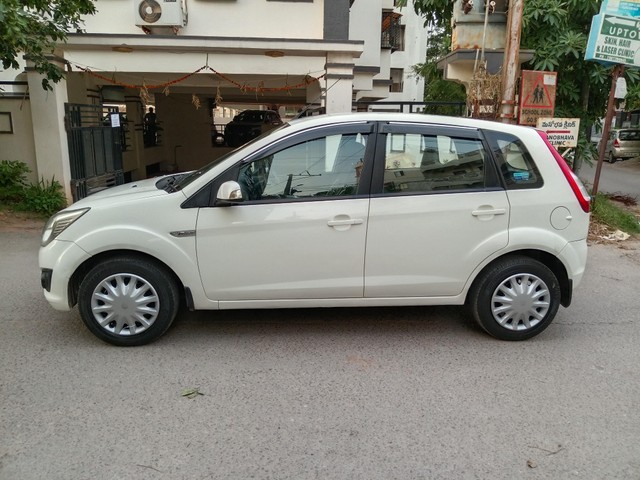 Second-hand 2015 Ford Figo Diesel ZXI for sale in Hyderabad-3