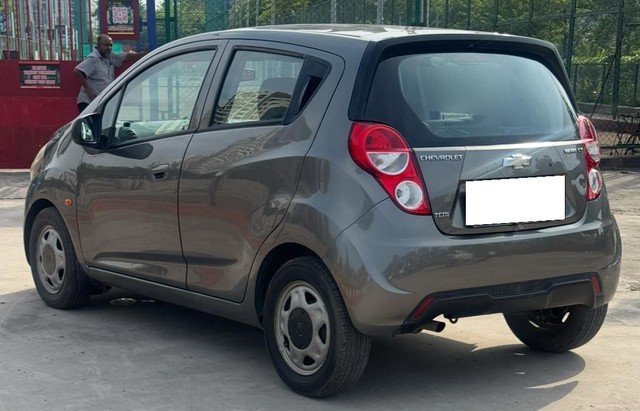 Second-hand 2014 Chevrolet Beat Diesel LS for sale in Surat-6