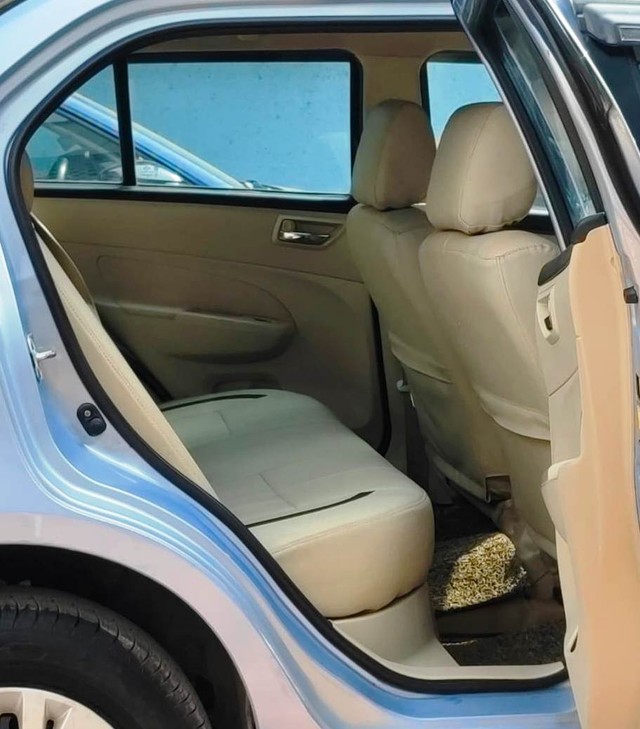 Second-hand 2016 Maruti Swift Dzire VXI for sale in Mira Road-10