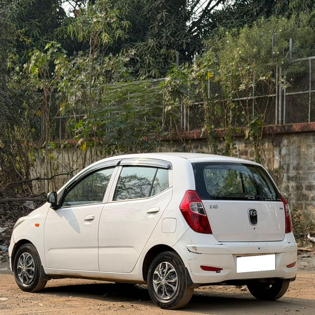Second-hand 2013 Hyundai i10 Era for sale in Mumbai-2