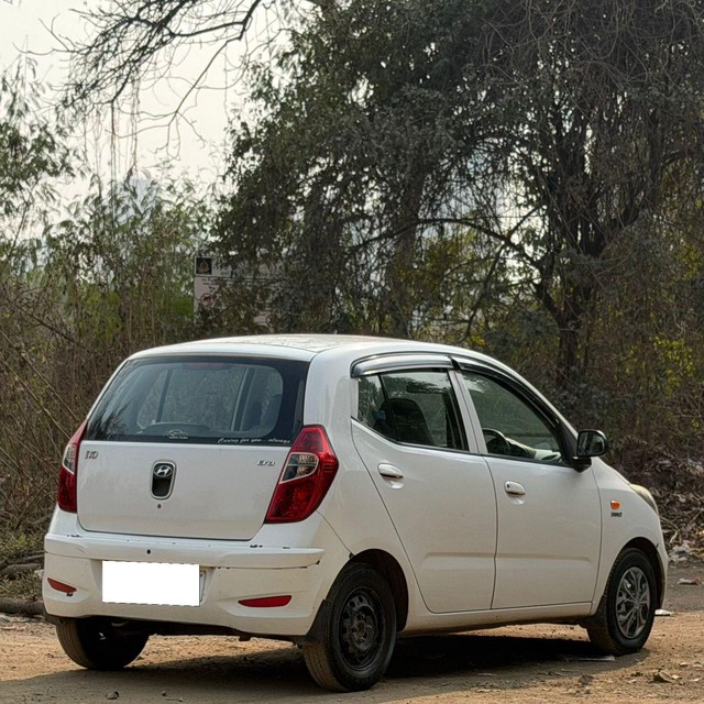 Second-hand 2013 Hyundai i10 Era for sale in Mumbai-16