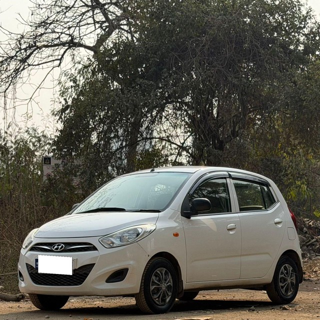 Second-hand 2013 Hyundai i10 Era for sale in Mumbai-3
