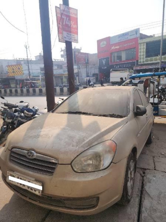 Hyundai Verna CRDi Second-hand 2009 Hyundai Verna CRDi for sale in Deoria-0