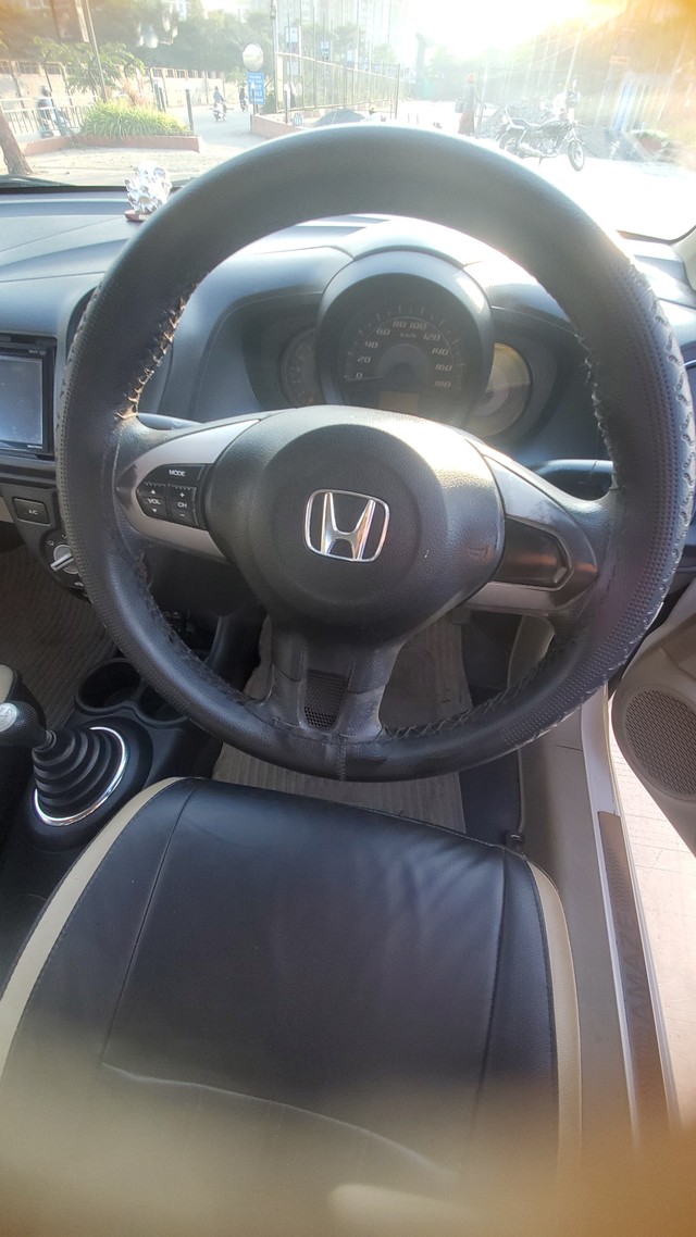Second-hand 2014 Honda Amaze S i-Dtech for sale in Surat-5