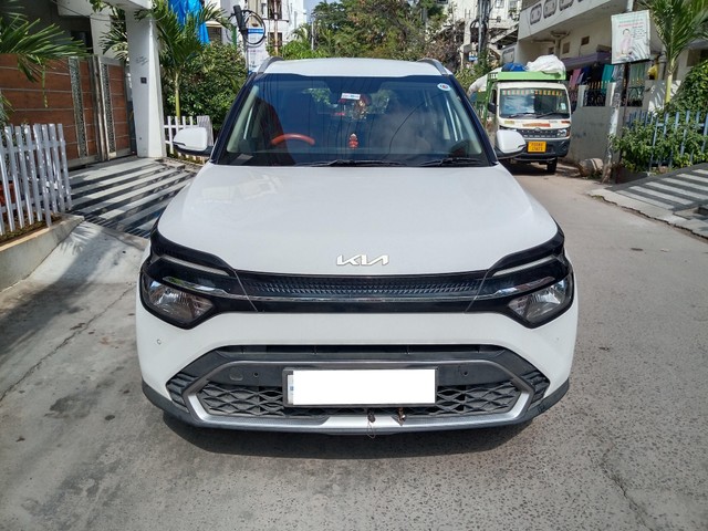 Second-hand 2022 Kia Carens Prestige Plus Diesel BSVI for sale in Hyderabad-3