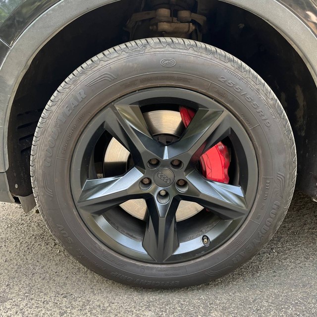 Second-hand 2016 Audi Q7 45 TDI Quattro Technology for sale in Mumbai-6