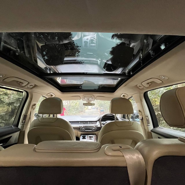 Second-hand 2016 Audi Q7 45 TDI Quattro Technology for sale in Mumbai-12