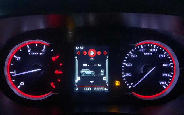 Mahindra Thar LX 4WD Convert Top Diesel AT BSVI Second-hand 2021 Mahindra Thar LX 4WD Convert Top Diesel AT BSVI for sale in Surat-23