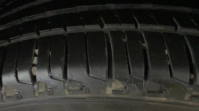 Mahindra Thar LX 4WD Convert Top Diesel AT BSVI Second-hand 2021 Mahindra Thar LX 4WD Convert Top Diesel AT BSVI for sale in Surat-3