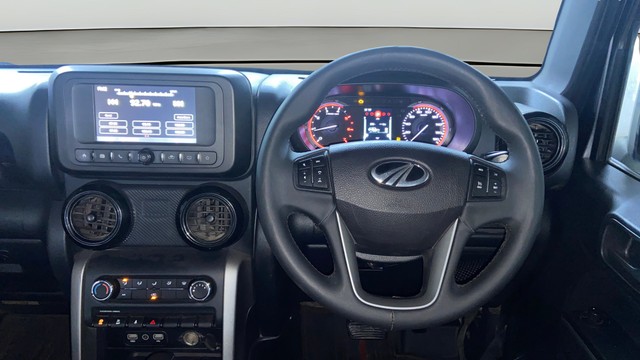 Mahindra Thar LX 4WD Convert Top Diesel AT BSVI Second-hand 2021 Mahindra Thar LX 4WD Convert Top Diesel AT BSVI for sale in Surat-10