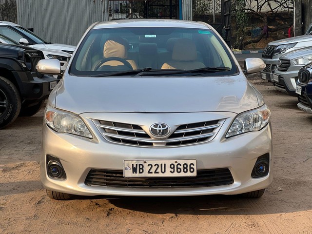 Second-hand 2014 Toyota Corolla Altis G MT for sale in Kolkata-3