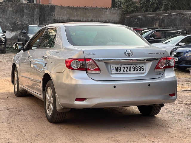 Second-hand 2014 Toyota Corolla Altis G MT for sale in Kolkata-7