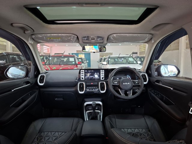 Second-hand 2024 Kia Sonet Gravity Diesel for sale in Chennai-9