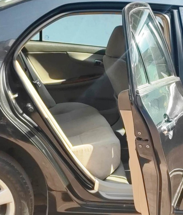 Second-hand 2009 Toyota Corolla Altis G for sale in Mira Road-7