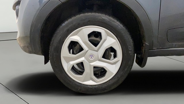 Second-hand 2018 Tata Nexon 1.2 Revotron XM for sale in Gurgaon-25