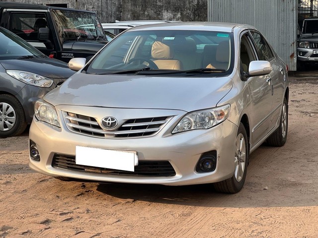 Second-hand 2014 Toyota Corolla Altis 1.8 GL for sale in Kolkata-2