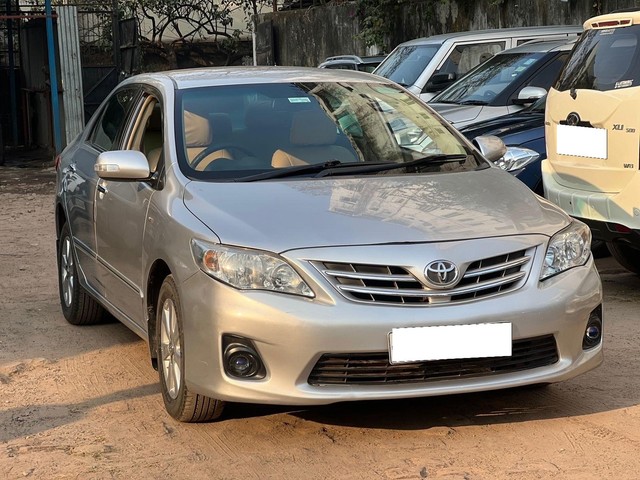 Second-hand 2014 Toyota Corolla Altis 1.8 GL for sale in Kolkata-0