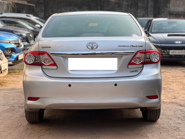 Second-hand 2014 Toyota Corolla Altis 1.8 GL for sale in Kolkata-1