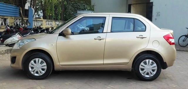 Second-hand 2014 Maruti Swift Dzire LXI for sale in Mira Road-3