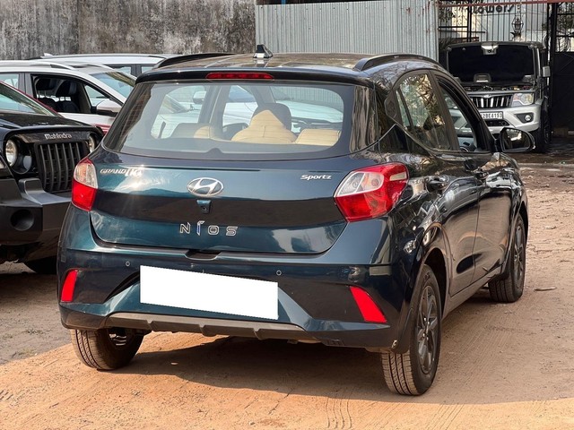 Second-hand 2020 Hyundai Grand i10 Nios Sportz AMT for sale in Kolkata-6