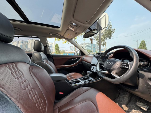 Second-hand 2022 Hyundai Alcazar Signature Diesel AT for sale in Hyderabad-9