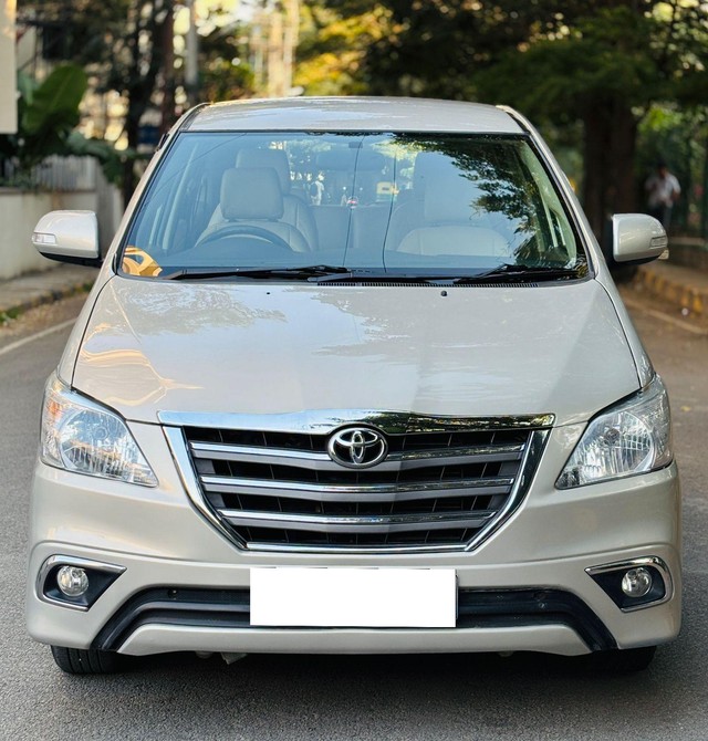 Second-hand 2015 Toyota Innova 2.5 VX (Diesel) 7 Seater for sale in Bangalore-3