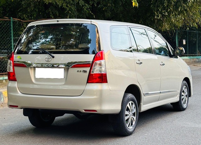 Second-hand 2015 Toyota Innova 2.5 VX (Diesel) 7 Seater for sale in Bangalore-10