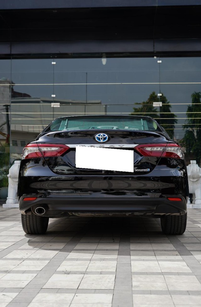 Toyota Camry 2.5 Hybrid Second-hand 2023 Toyota Camry 2.5 Hybrid for sale in Jaipur-1
